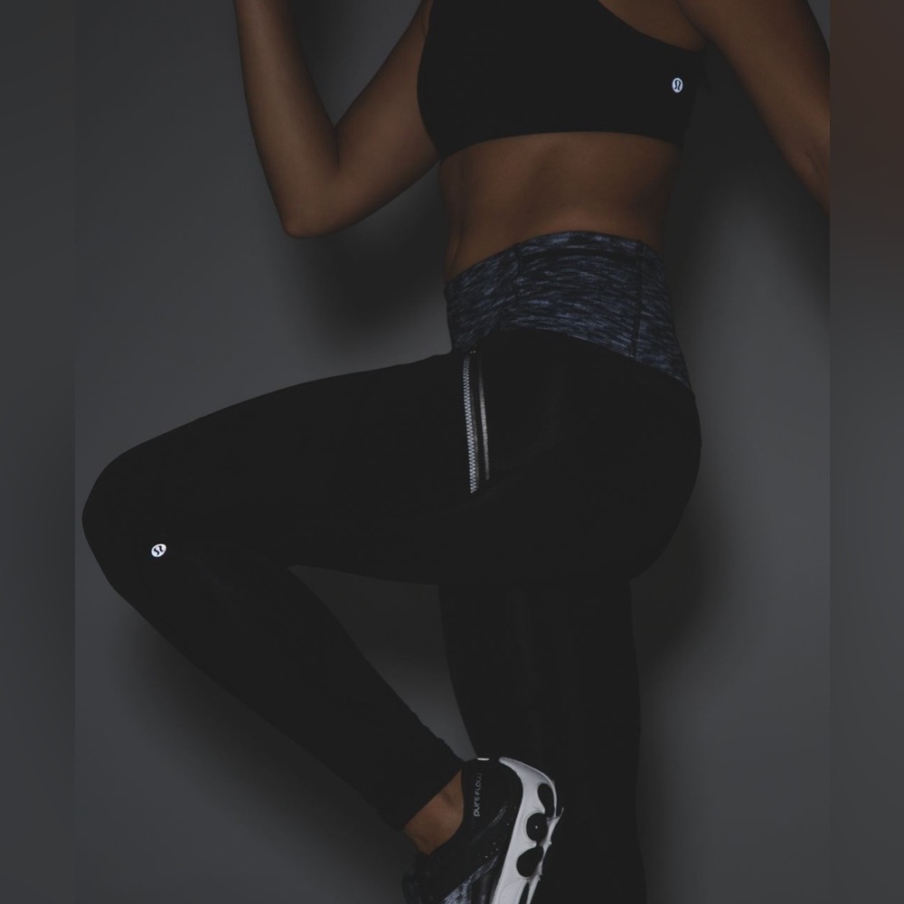 ✨HOST PICK✨ Lululemon Toasty Tech Tight
||